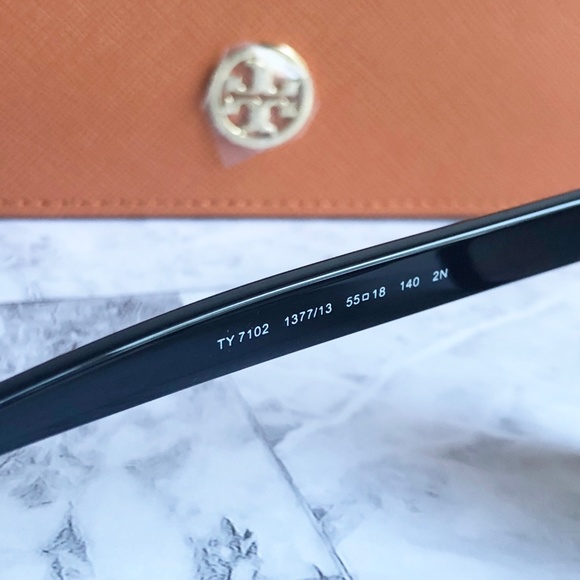 NEW Tory Burch 55mm Square Sunglasses - Picture 3 of 8